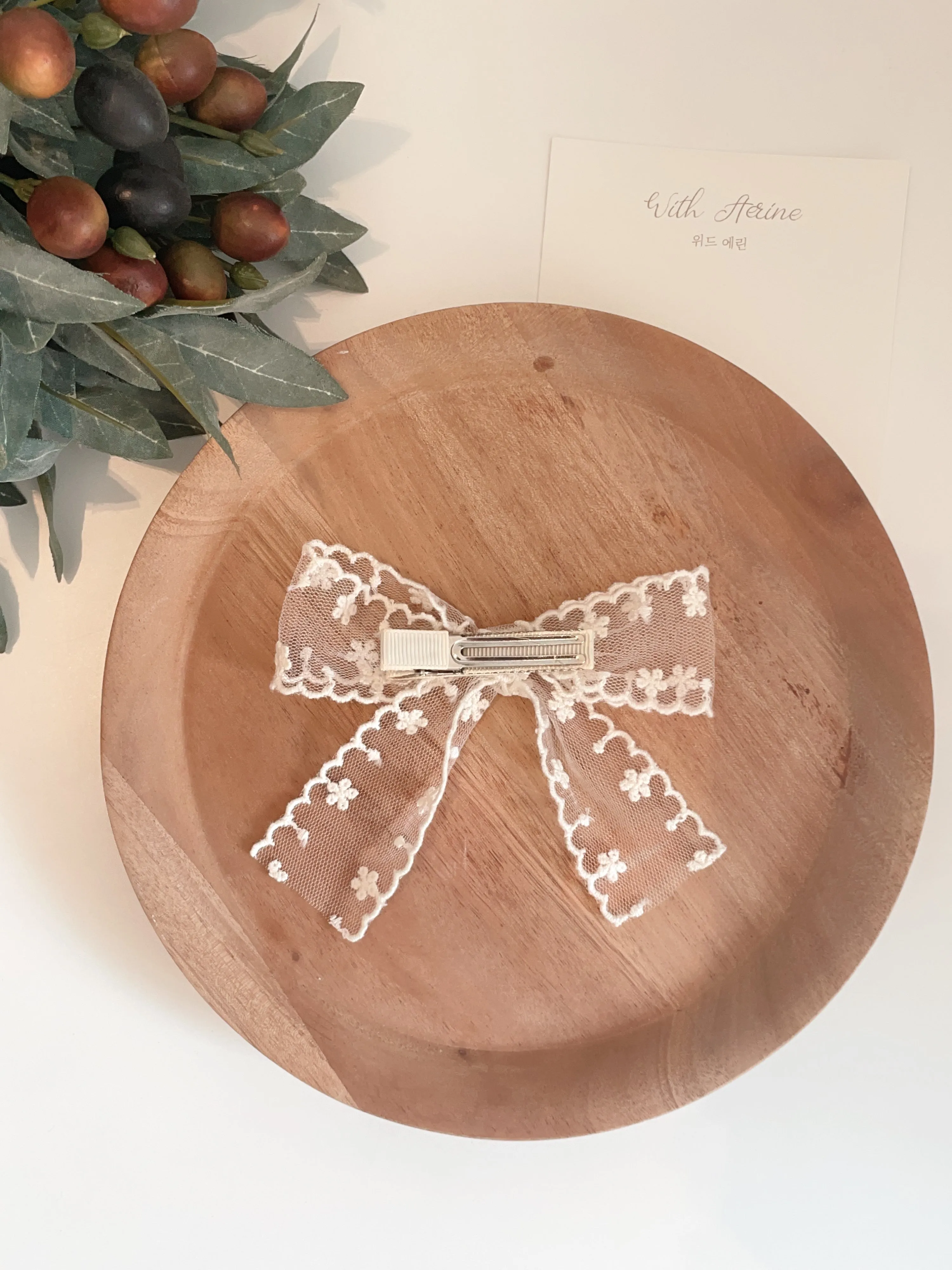 Lace Longtail Bow