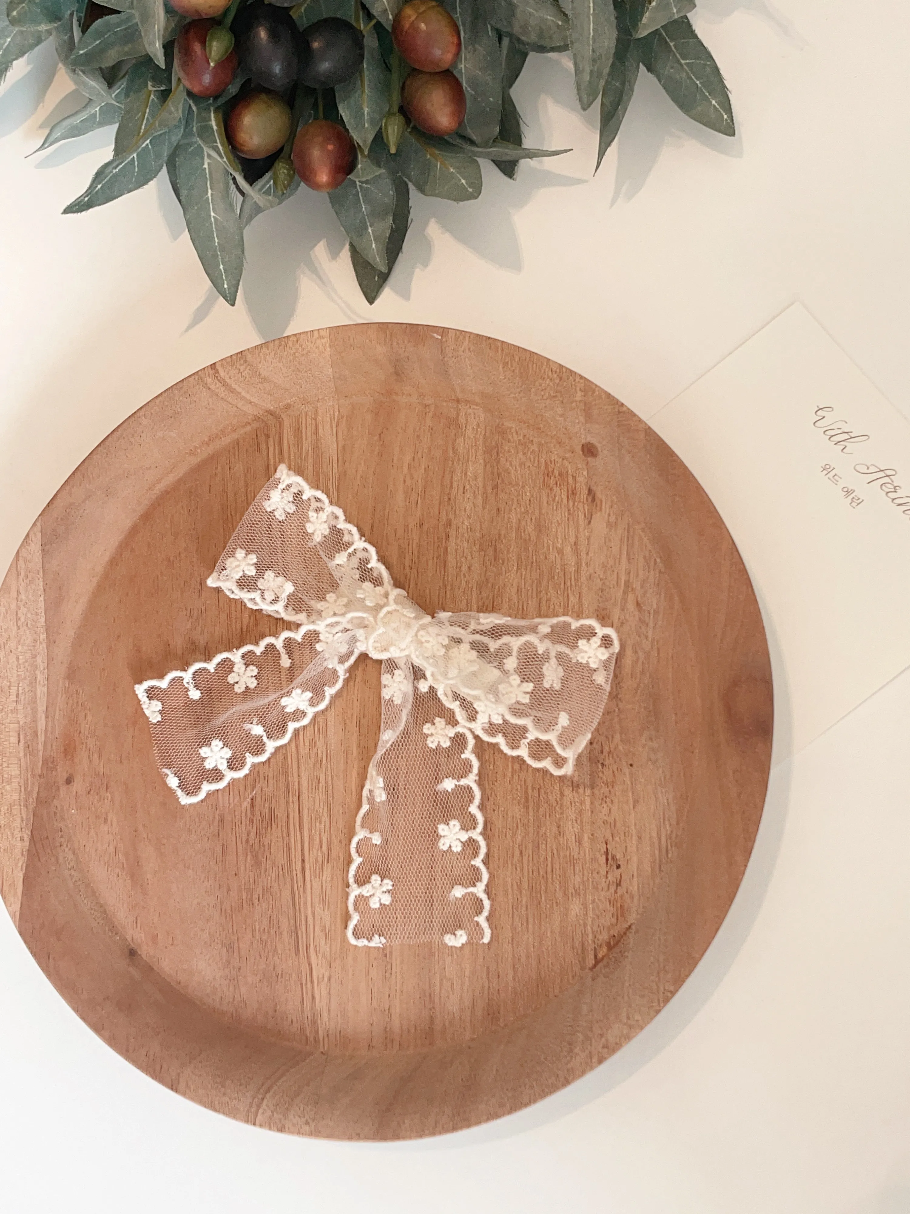 Lace Longtail Bow