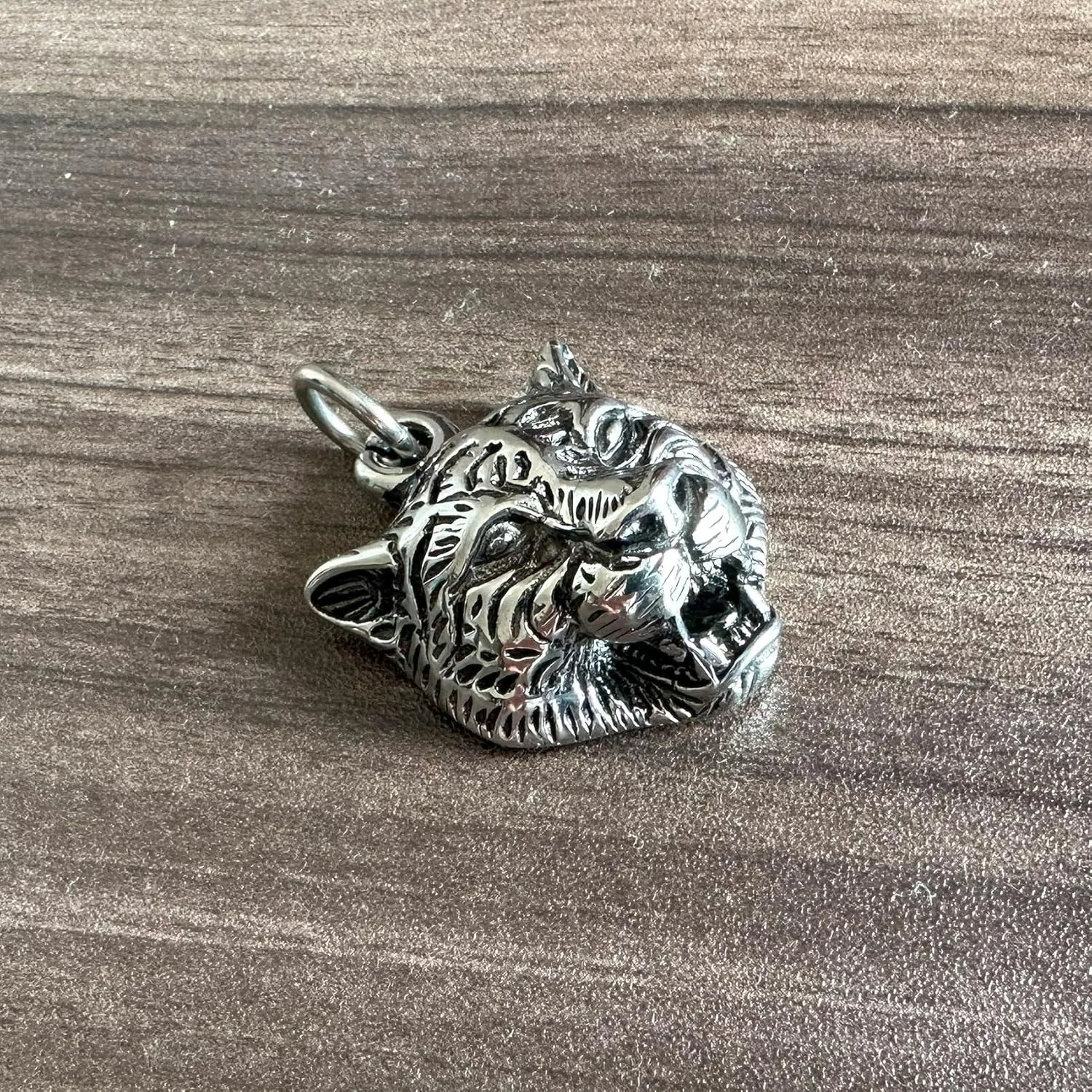 Mens and Womens Animal Necklace Stainless Steel Heavy Tiger Head Pendant Necklace